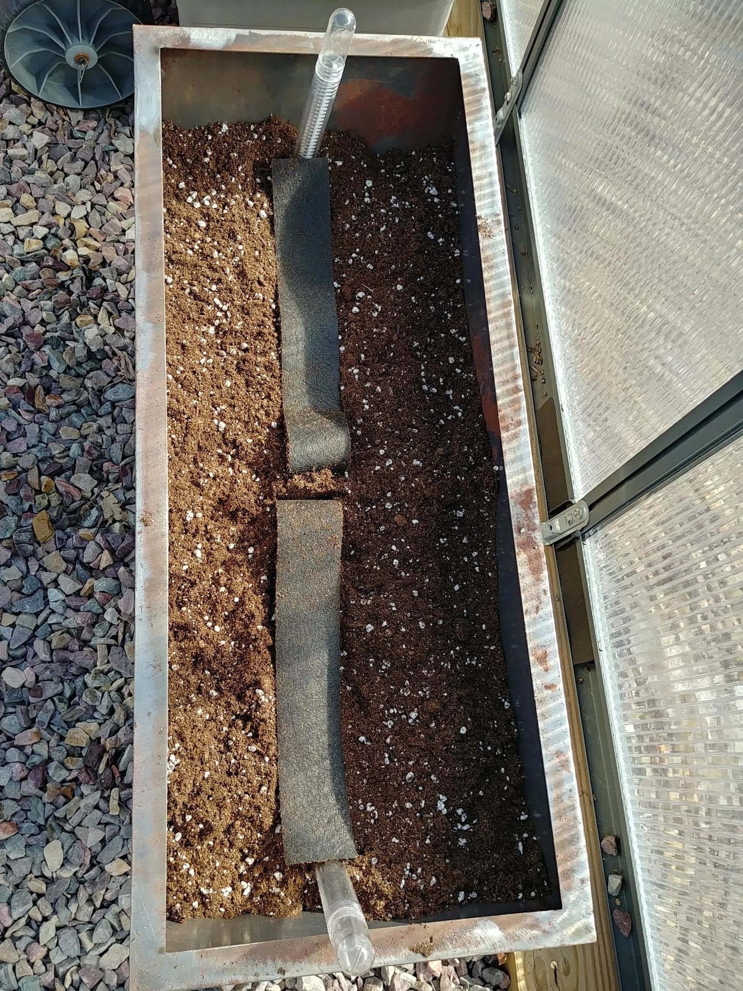 Adjustable Self-Watering Insert for Pots and Planters