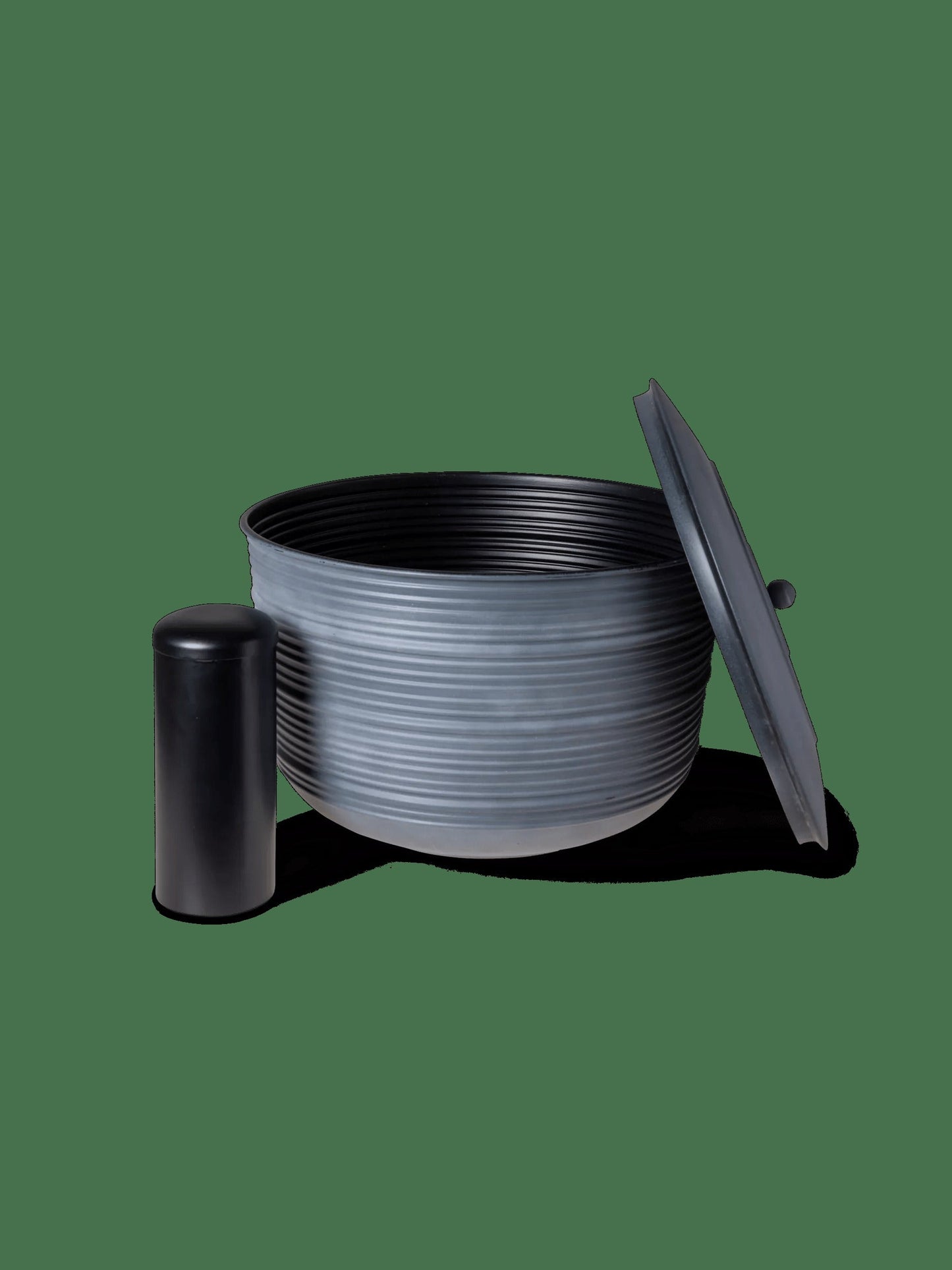 Ribbed Hose Pot with Lid