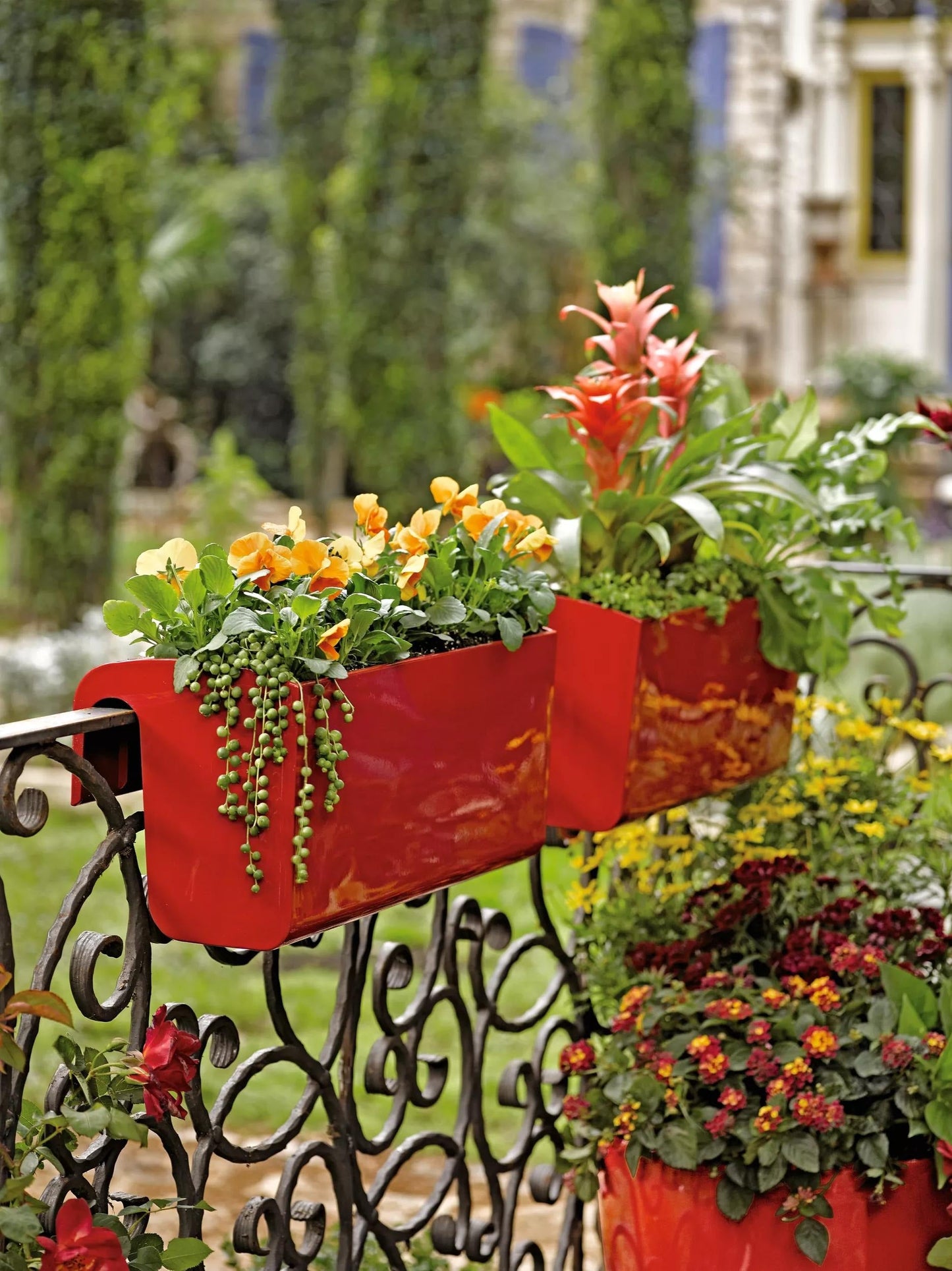 VivaTM Self-Watering Balcony Railing Planter